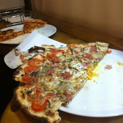 Pizza Amatriciana, Familiar 50cm.